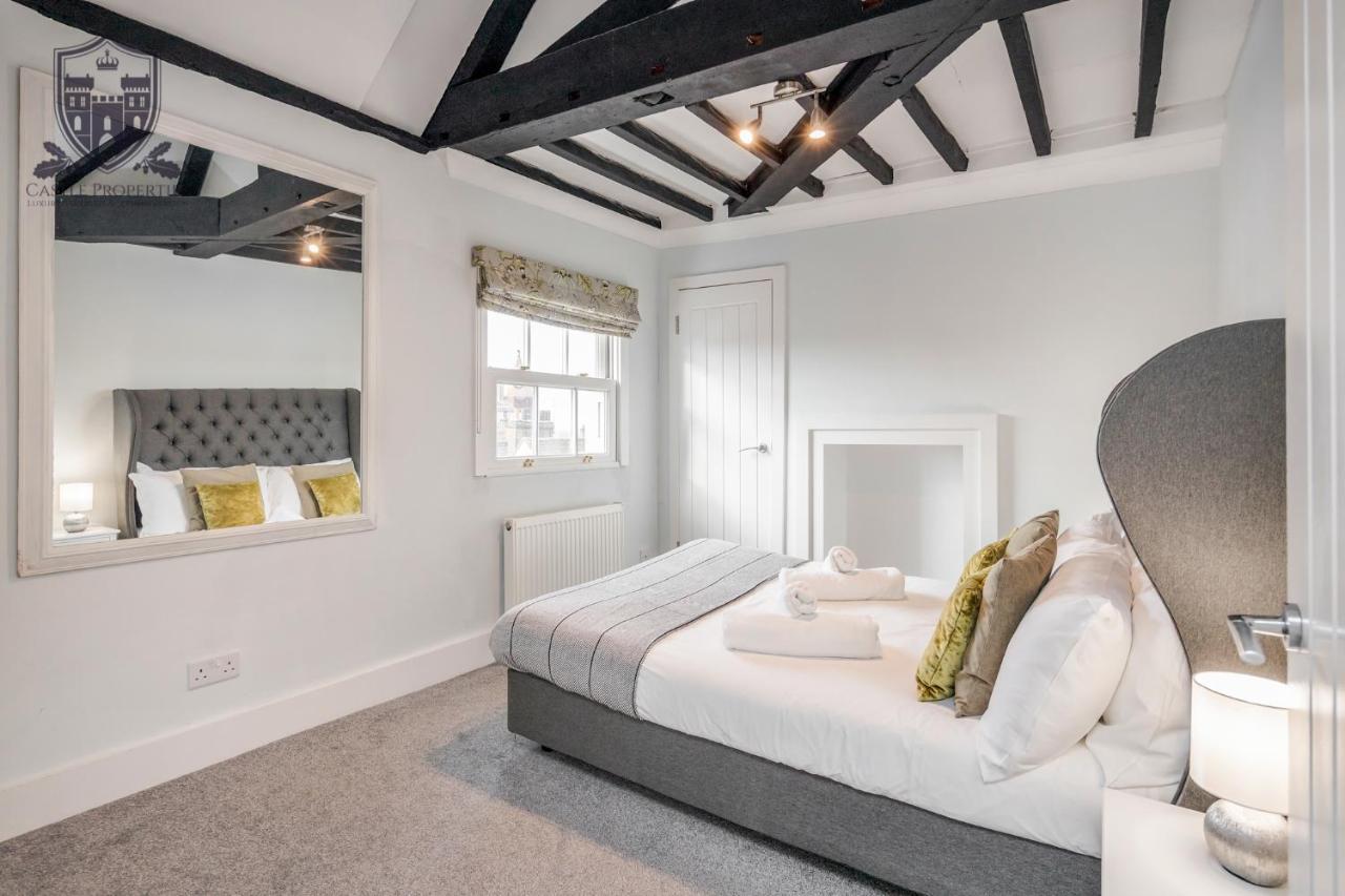 Castle Properties: The Sovereign 5 Bed Town House Windsor Buitenkant foto